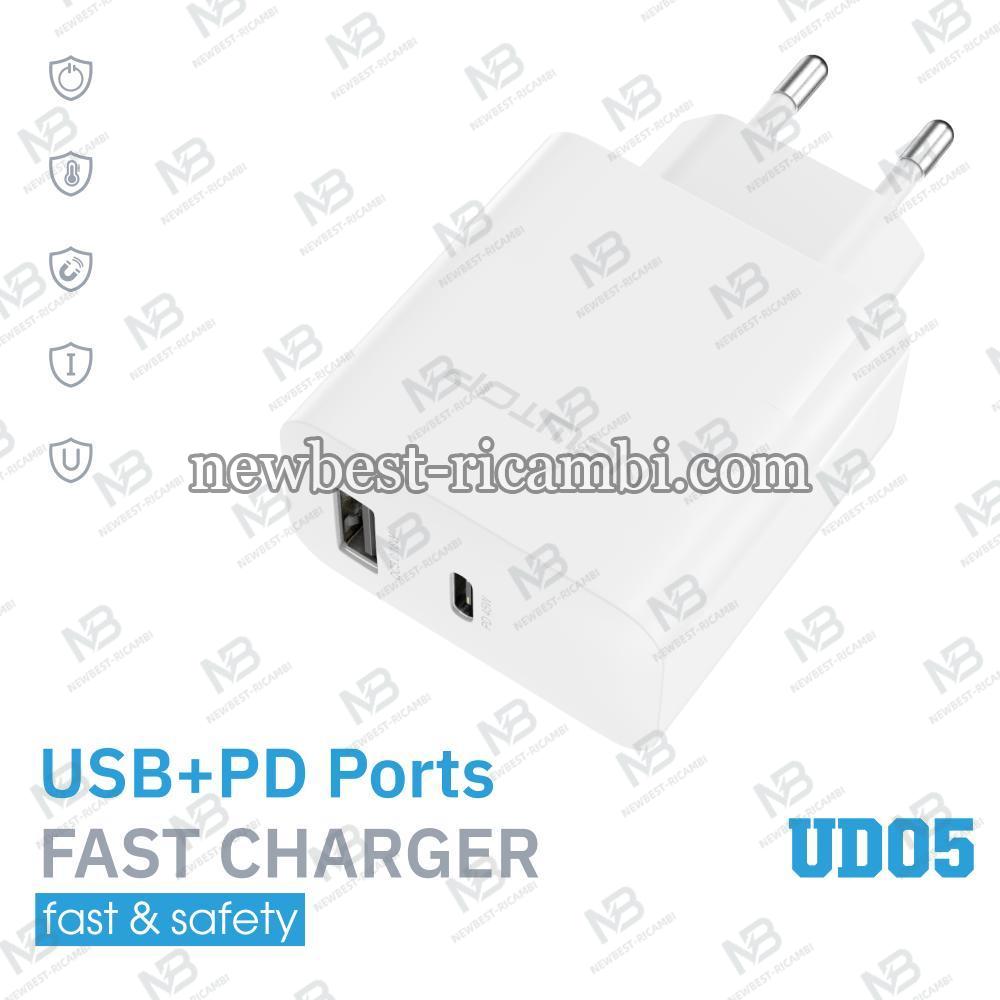 NEWTOP UD05 CARICATORE UNIVERSALE POWER DELIVERY QC3.0 18W + PD 45W
